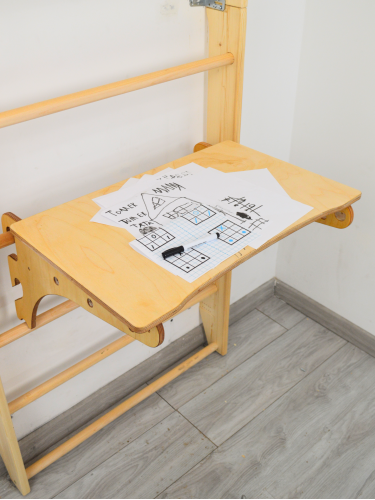 Tisch für sprossenwand 